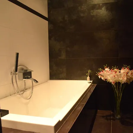 Villa Luxurious In With Garden Beauraing